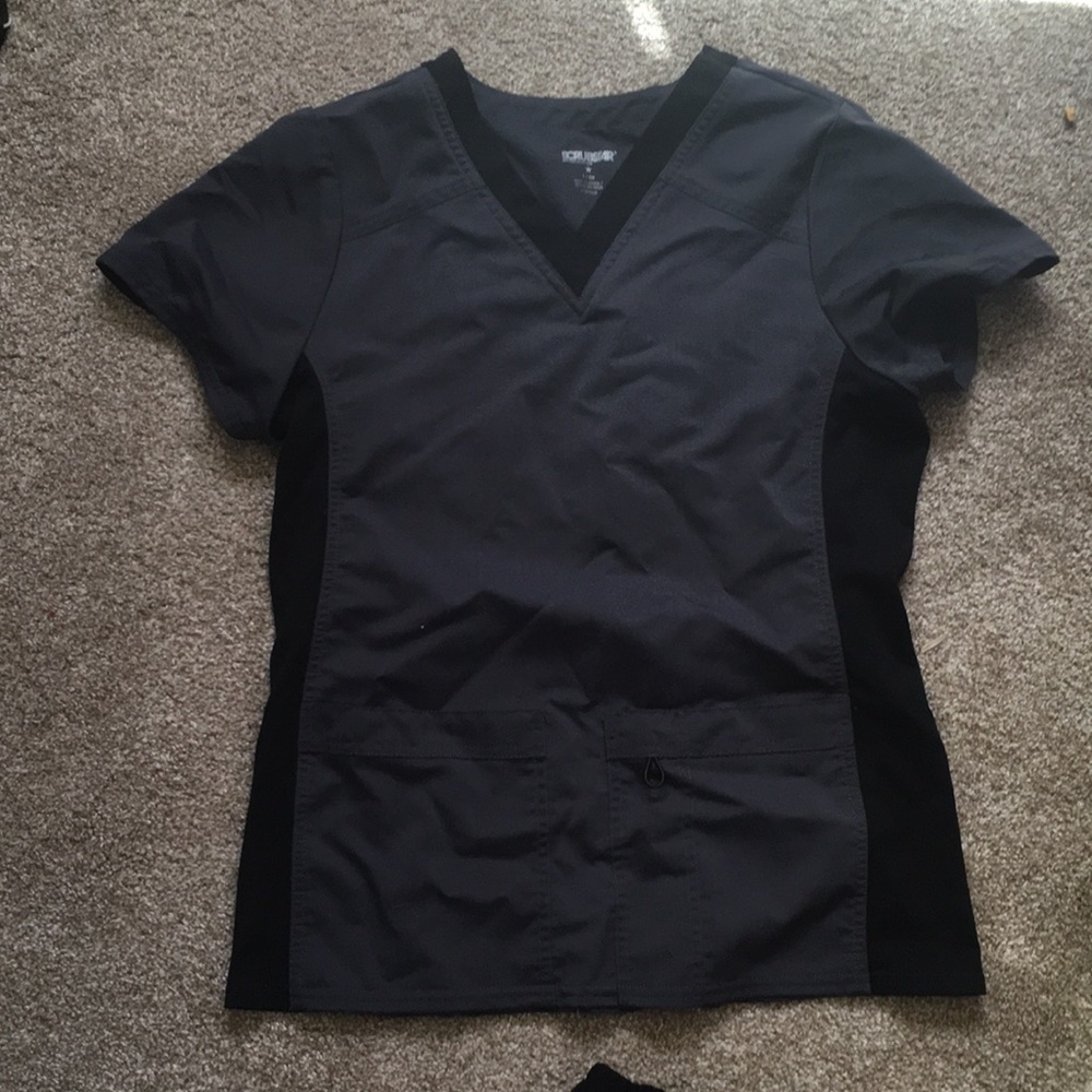 Scrub top